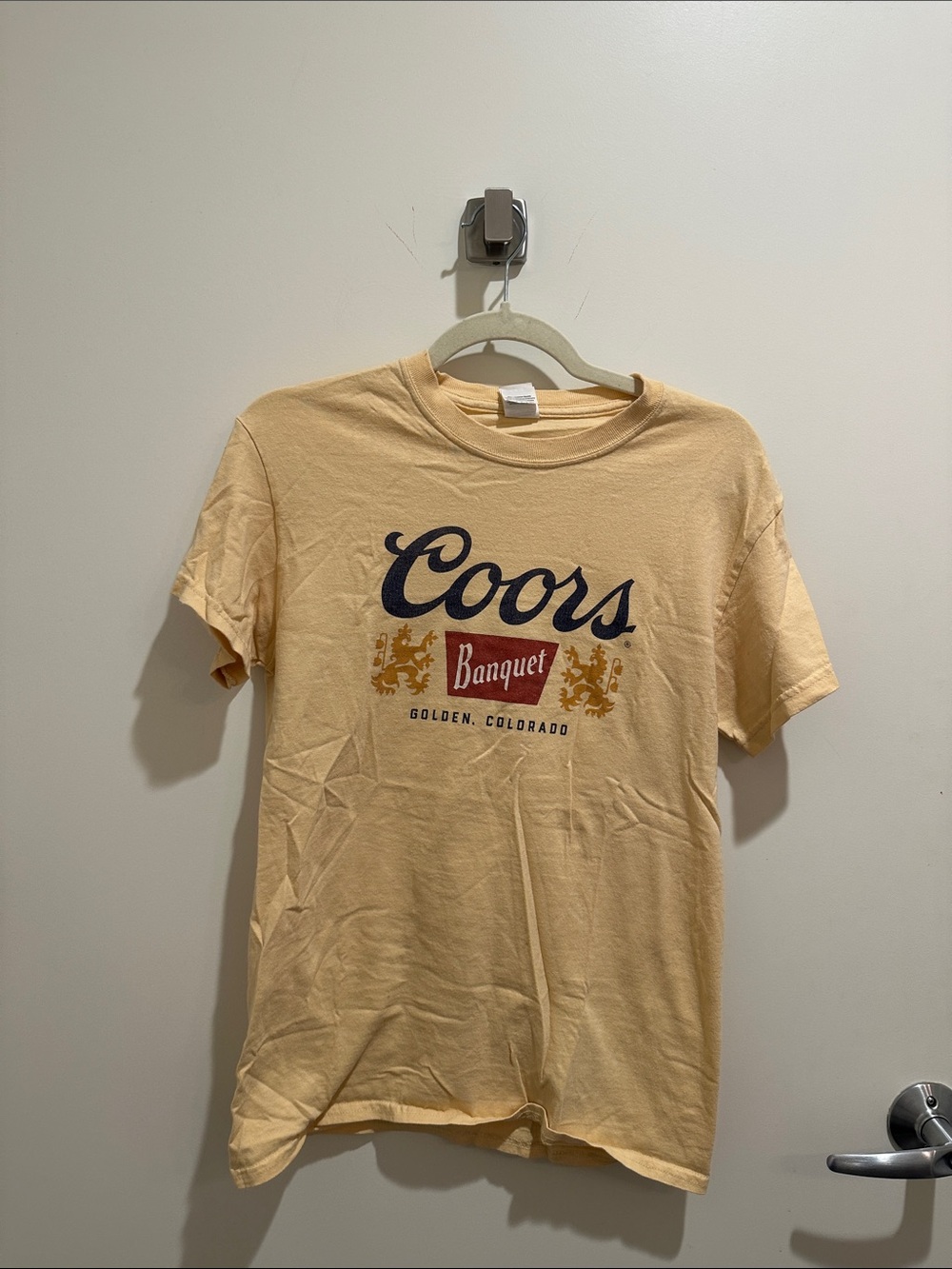 Vintage Coors Banquet Graphic Tee in Pale Yellow